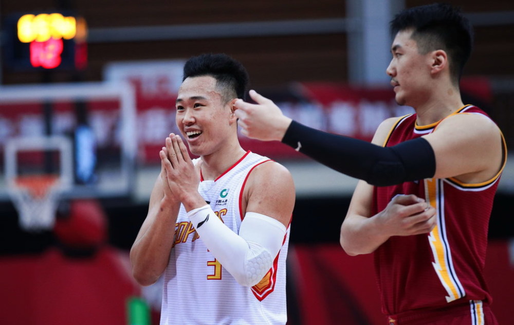 英雄联盟竞猜平台 -包含赛地聚焦：意甲窗口期热度飙升，深圳男篮豪取连胜，引发热议，训练强度明显提升的词条